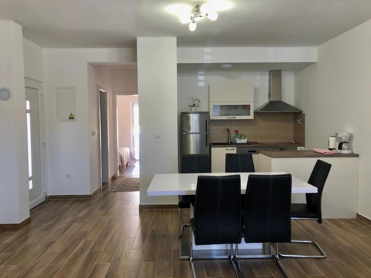 Apartments Dona Црес Экстерьер фото