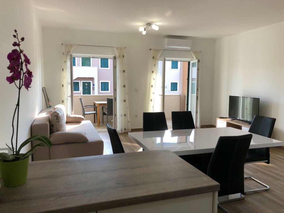 Apartments Dona Црес Экстерьер фото